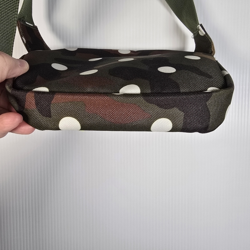 NWOT Herschel Supply Co. Fifteen Belt Bag  Woodland Camo White Dot Fanny Pack - Picture 4 of 8